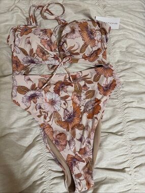 Shade & Shore Beige and Pink Floral Ribbed Bikini Set